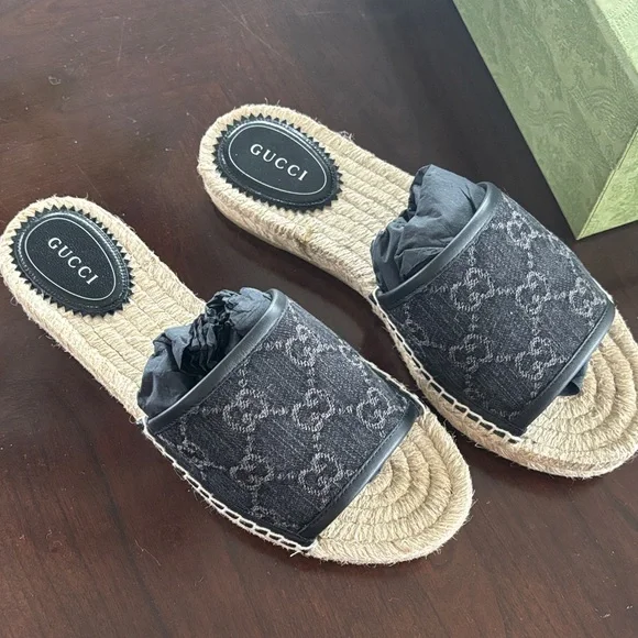 Gucci Women's Black Espadrille Sandals - Picture 3 of 5